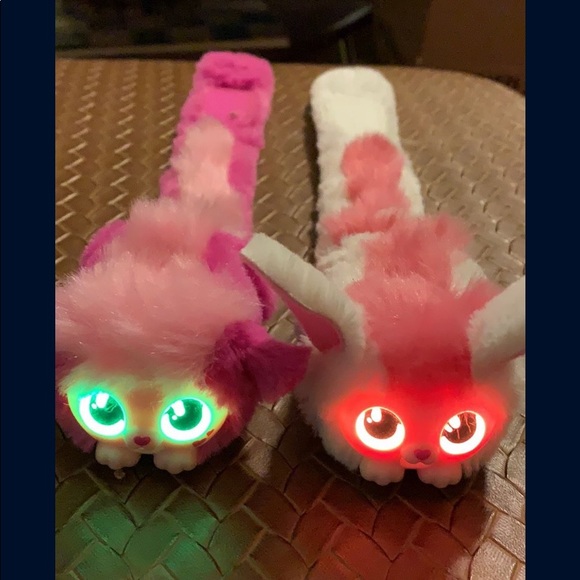 Little live wrapples- talking slap bracelets - Picture 3 of 3